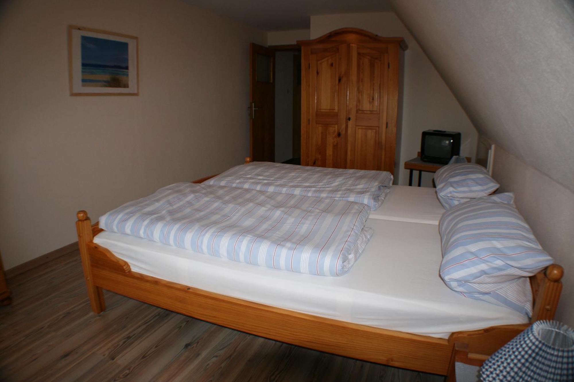 Ferienwohnungen Im Hotel Garni Zur Post 우터섬 객실 사진